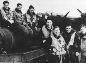 Schultz crew in front of ME580 JO-Q 'Queenie' of 463 Squadron. Photo from the Waddington Collection, RAF Waddington Heritage Centre
