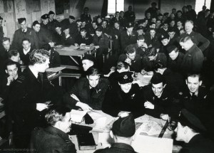 463 Squadron crews in the briefing hut before the raid on 18 April 1944. From the Waddington Collection, RAF Waddington Heritage Centre